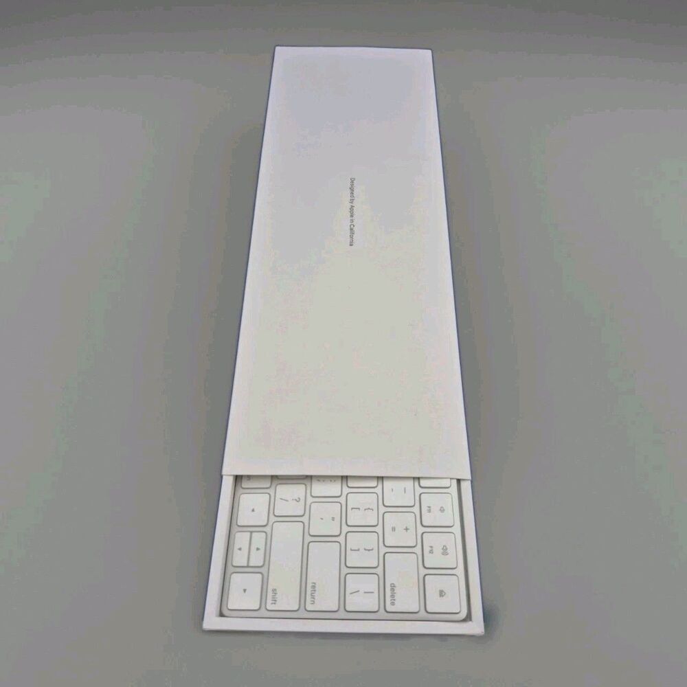 APPLE Magic Keyboard And Mouse Brand New No Charger